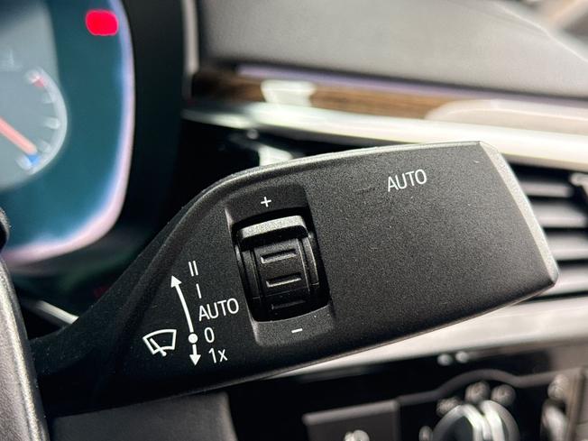 BMW 5 Series Photo 40