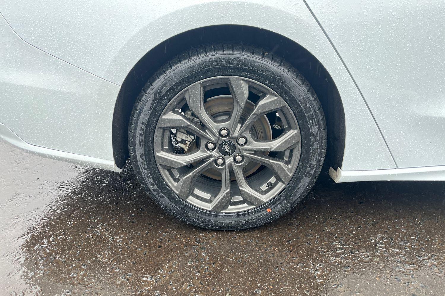 Ford Focus Photo 23