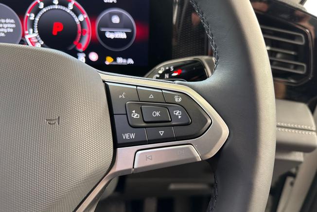 VOLKSWAGEN Tiguan Photo 17