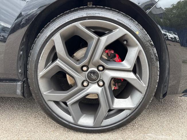 FORD Fiesta Photo 5