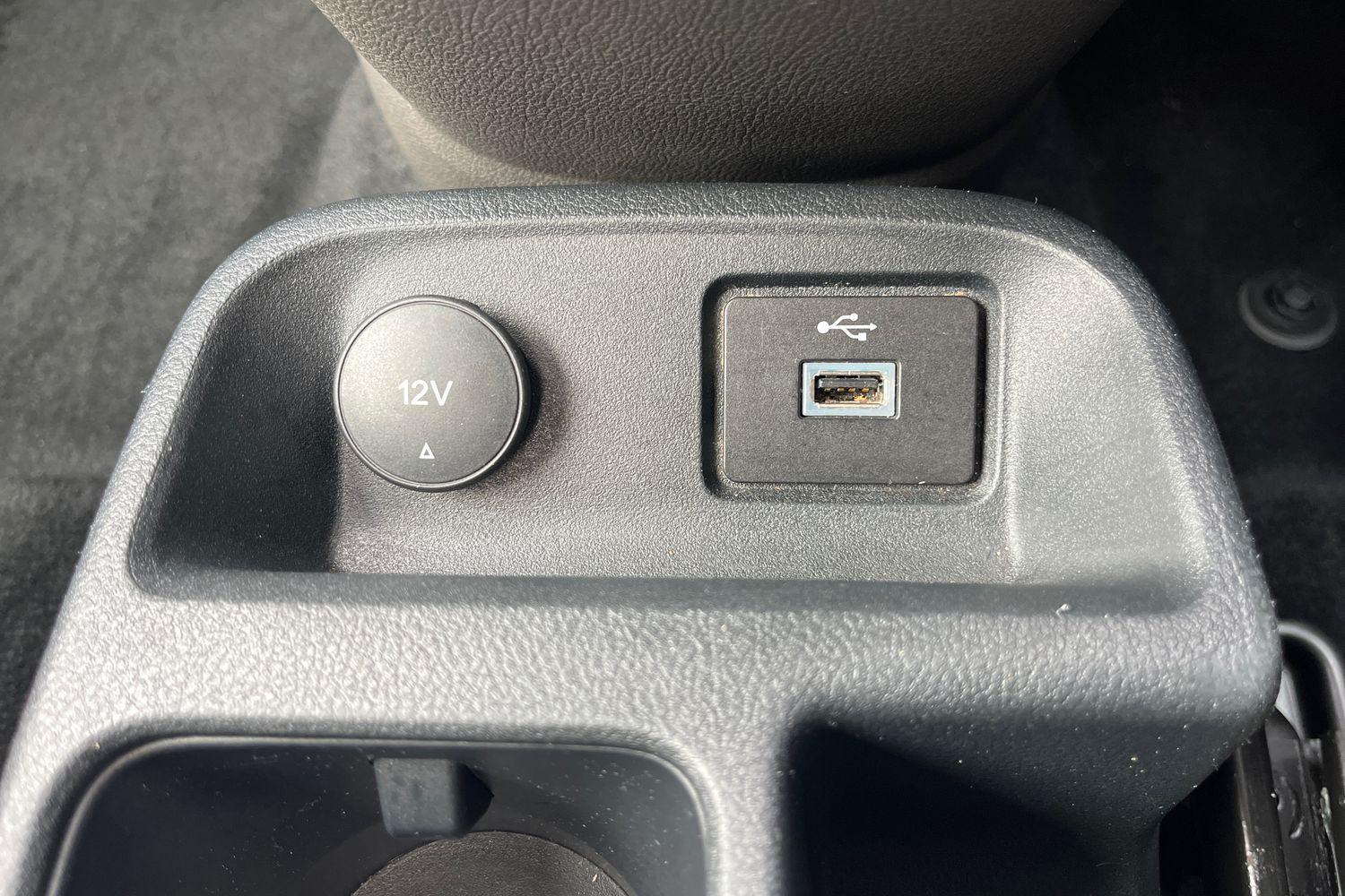 Ford TOURNEO CONNECT Photo 33