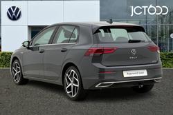 VOLKSWAGEN Golf Photo 3