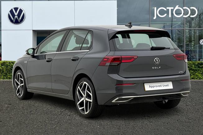 VOLKSWAGEN Golf Photo 3
