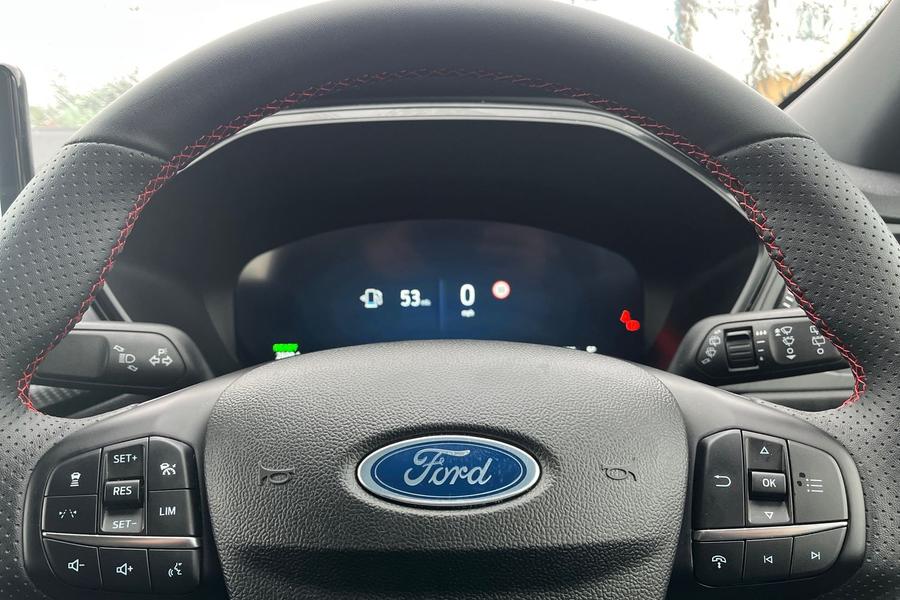 Ford KUGA Photo autoimg-612a537a950390a487b6351d3fa623317c5e2123.jpg