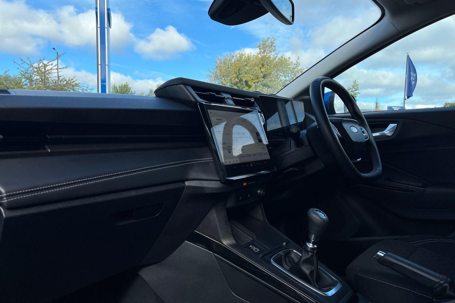 Ford PUMA Photo 17
