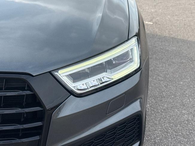 AUDI Q3 Photo 21