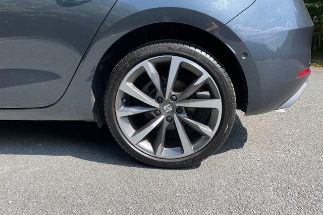 SEAT Leon Photo 5