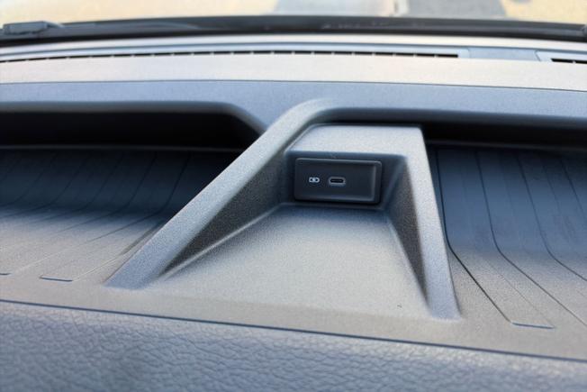 VOLKSWAGEN Crafter Photo 37