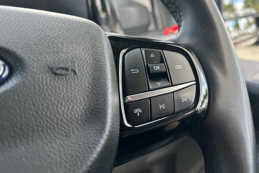 Ford TRANSIT CUSTOM Photo autoimg-61359c6f74f4d9678f9976c0fb9e6b5e63868a5d.jpg
