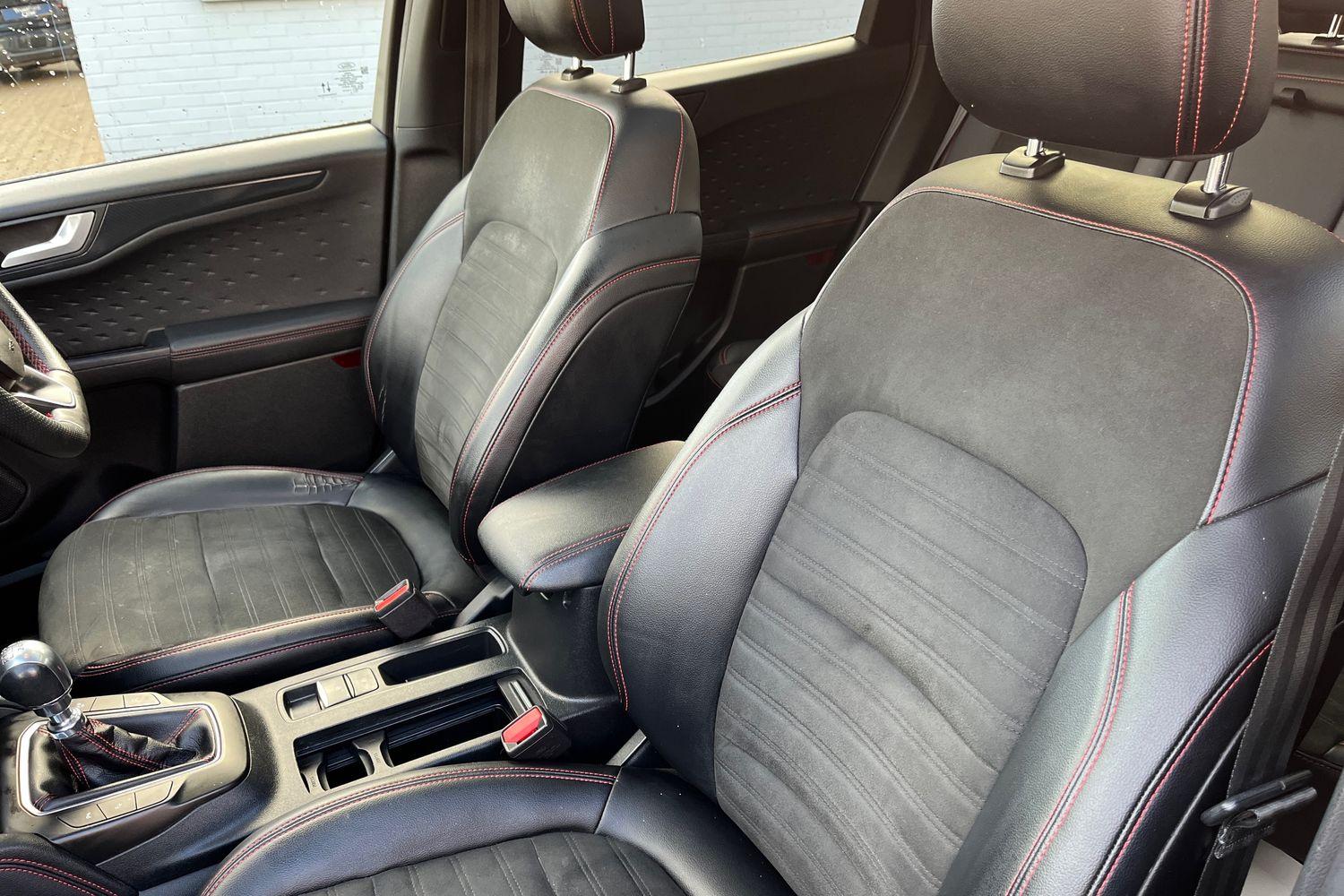 Ford KUGA Photo 18