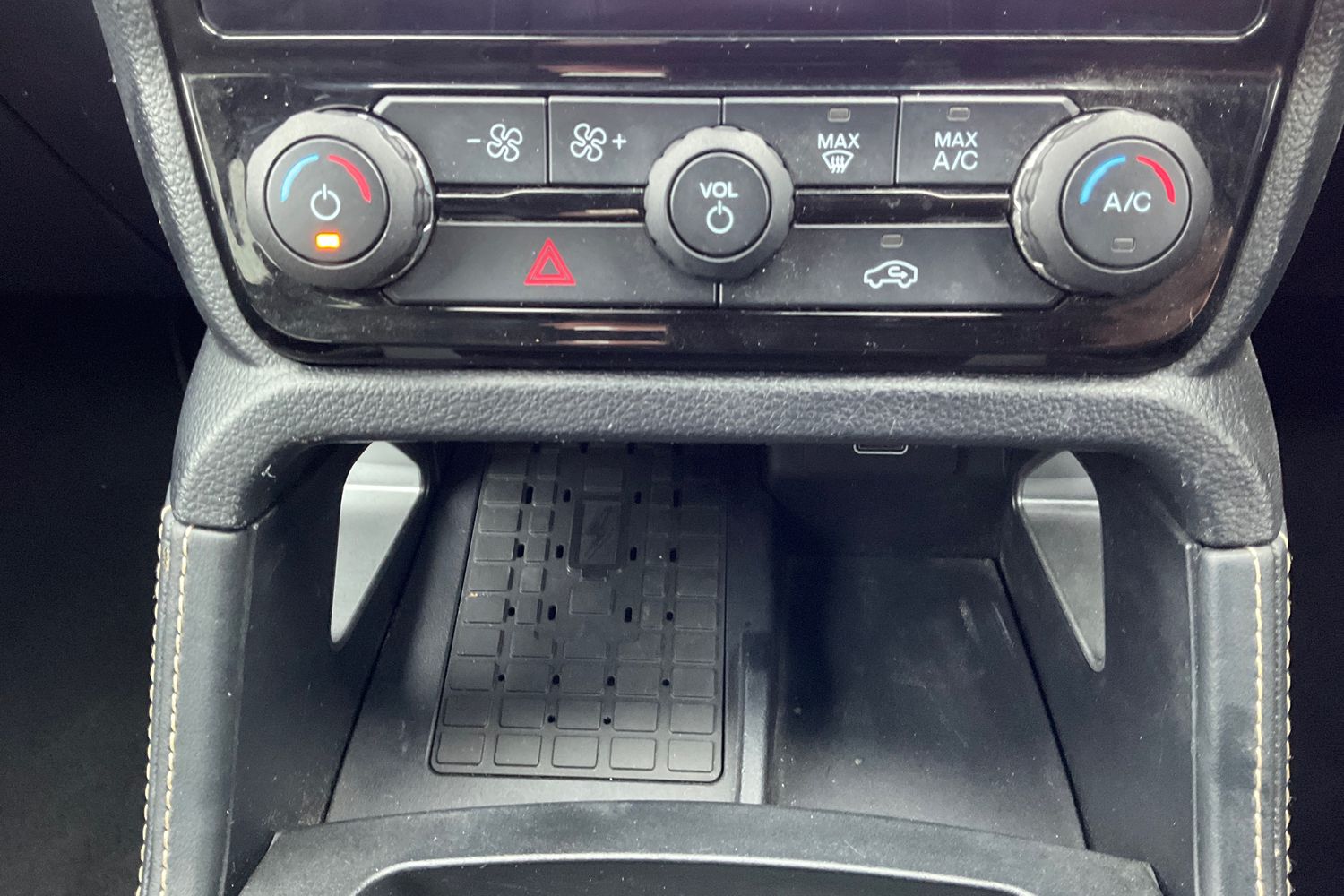 Ford RANGER Photo 17