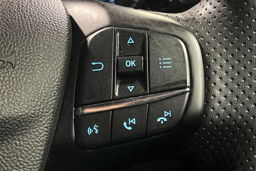 Ford FOCUS Photo autoimg-6142790c6c3fad234cc4a13661246bbe3112cce3.jpg