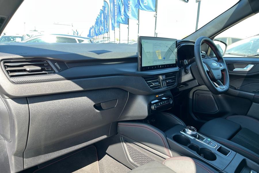 Ford Kuga Photo autoimg-61429d5ef6e5bfb144565f393120cb2652b0fcd4.jpg