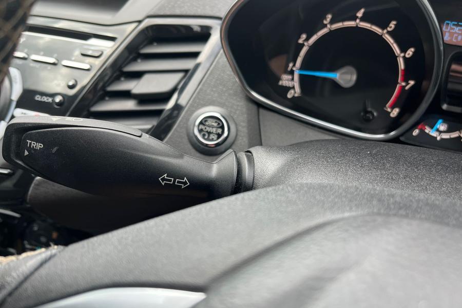 Ford FIESTA Photo autoimg-61447d6f81ea2cca0b758b8ddb333ae18e2b74e0.jpg