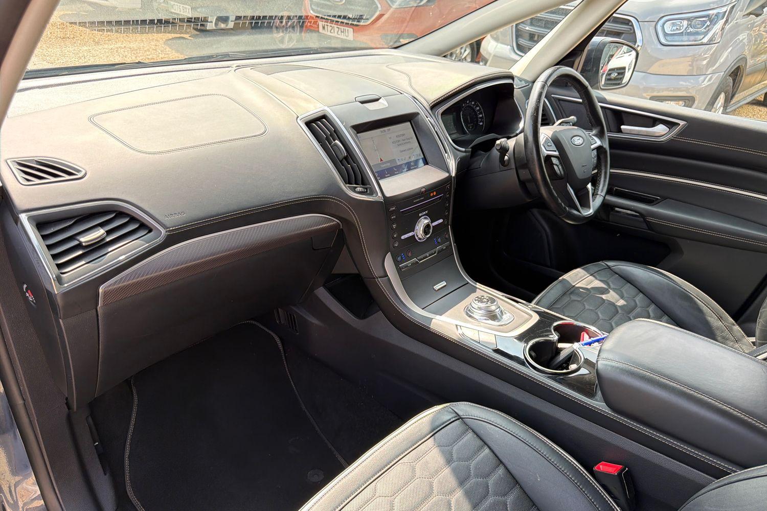 Ford S-Max Photo 17