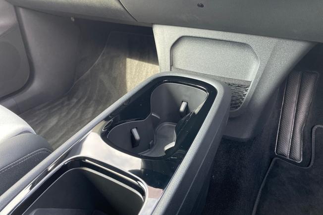 VOLKSWAGEN ID.3 Photo 25
