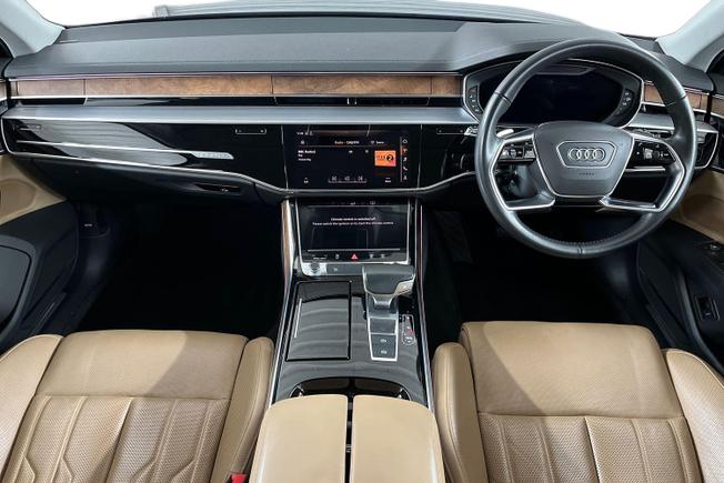 AUDI A8 Photo 10