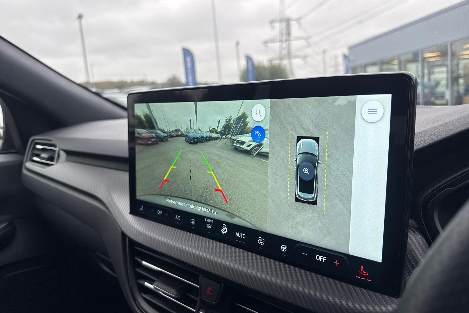 Ford KUGA Photo 28