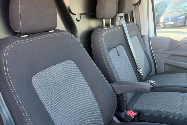 VOLKSWAGEN Transporter Photo 27