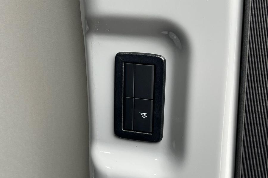 Ford TRANSIT CUSTOM Photo autoimg-614d9614da76a83263bea2cadad9d7f7de9efc23.jpg