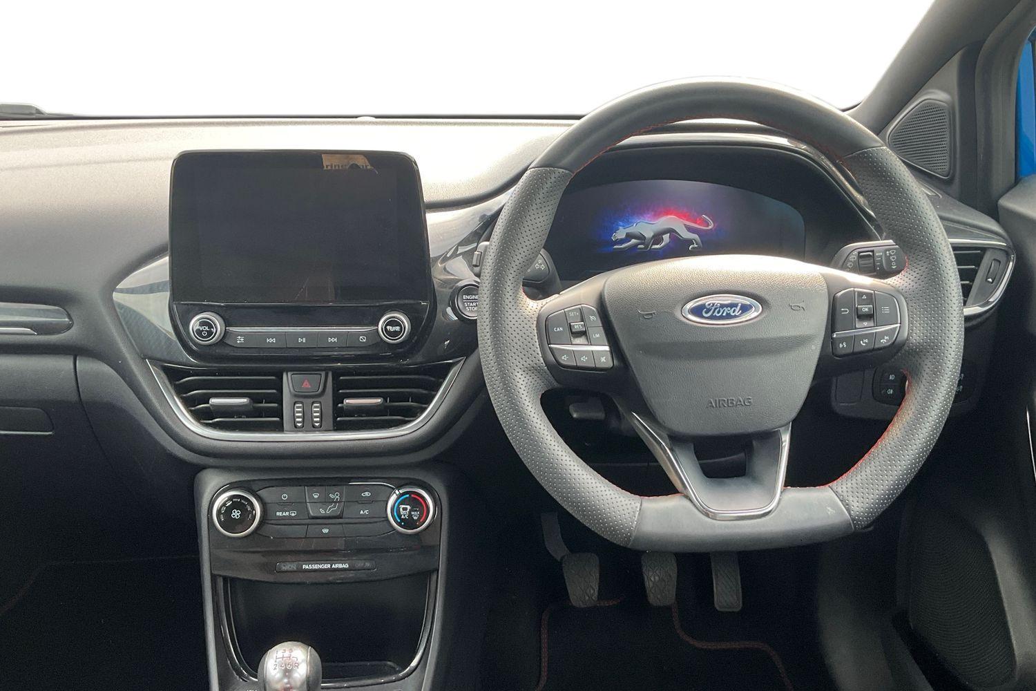 Ford PUMA Photo 10