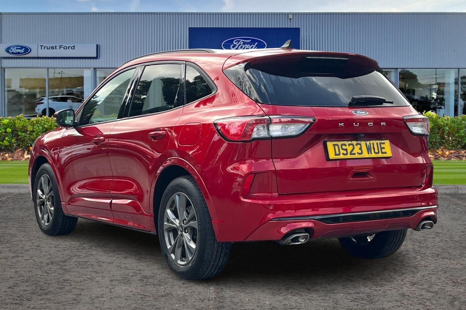 Ford Kuga Photo 1