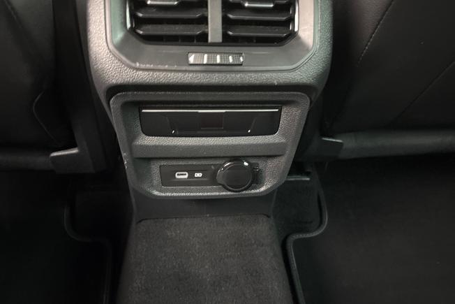VOLKSWAGEN Tiguan Photo 35