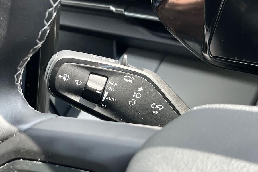 Ford Explorer Photo autoimg-61621b26ac7ac289ca0a05745f90254bf65955f7.jpg