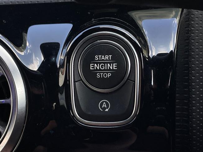 MERCEDES-BENZ CLA Photo 39