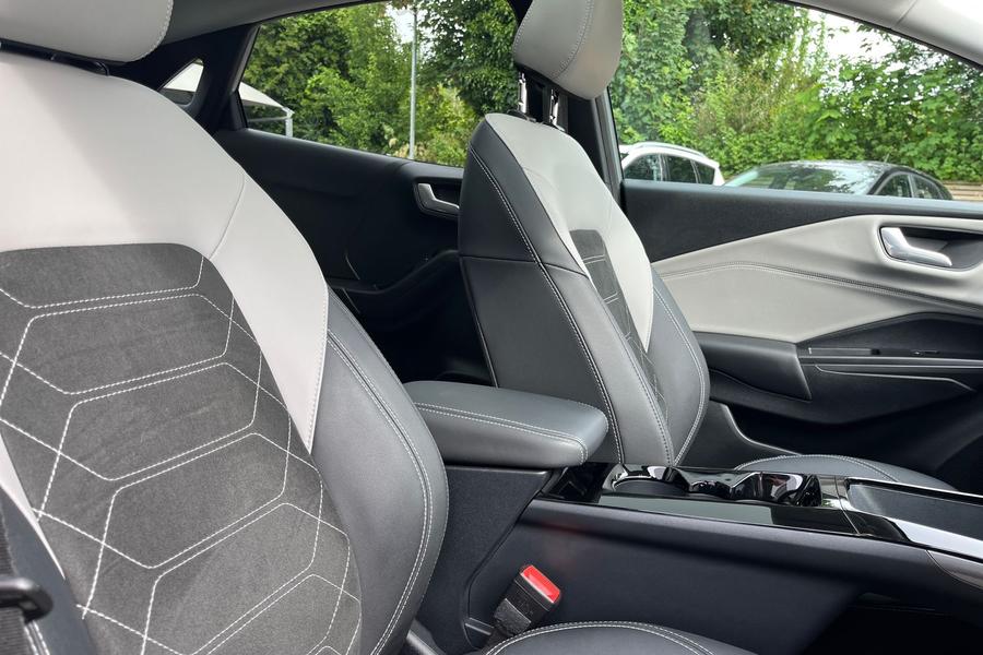 Ford PUMA GEN-E Photo autoimg-616aa0b6ce0ab4bc3f98e14439909fe00550d233.jpg