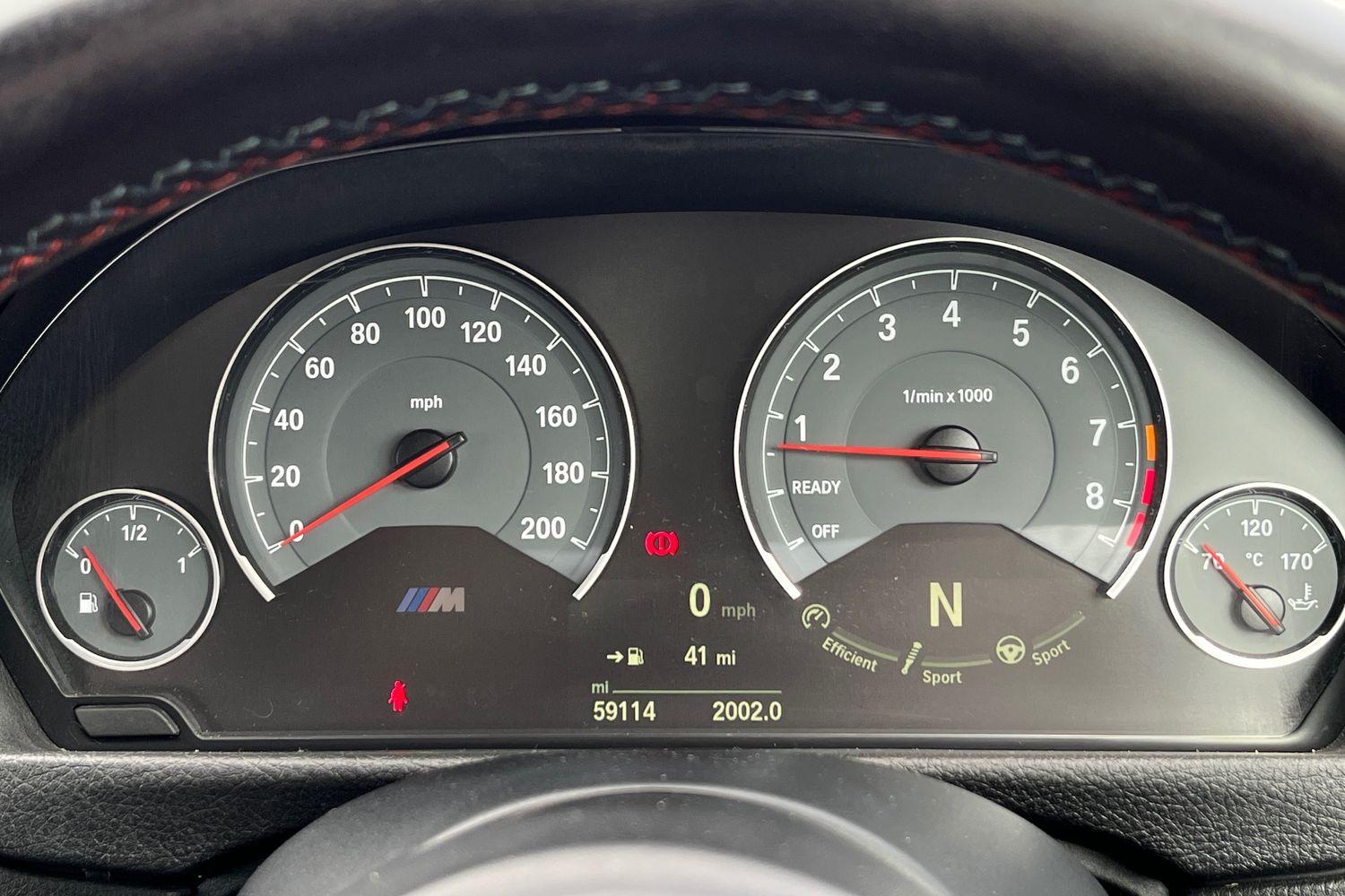 BMW M4 Photo 12