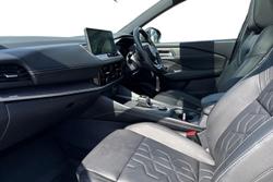 NISSAN Qashqai Photo 2