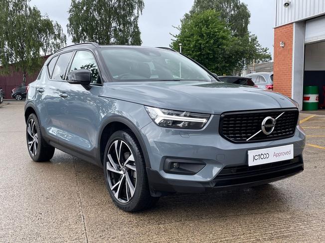 VOLVO Xc40 Photo 23