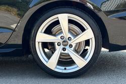 AUDI A4 Photo 5