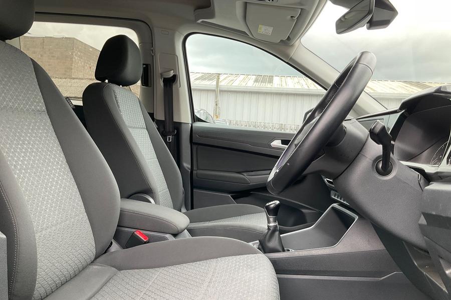 Ford TOURNEO CONNECT Photo autoimg-617062270df58e927efe0cc54f14e6bdc5dab4e7.jpg