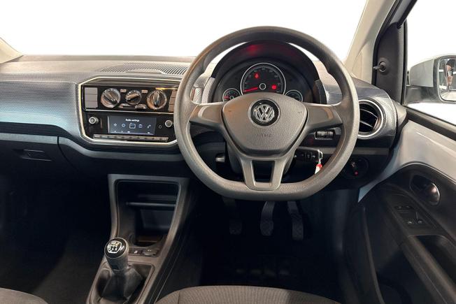 Volkswagen up! Photo 11