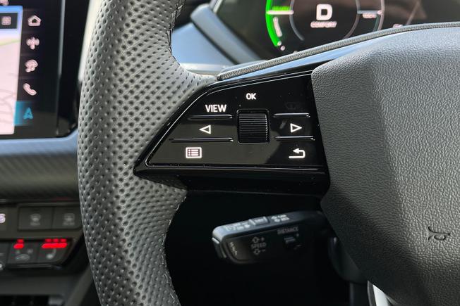 AUDI S e-tron GT Photo 16