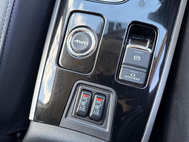 MITSUBISHI Outlander Photo 34
