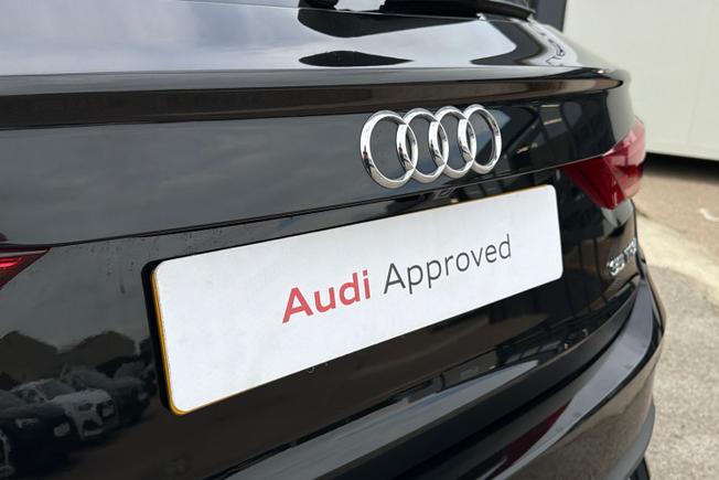 Audi Q3 Photo 33