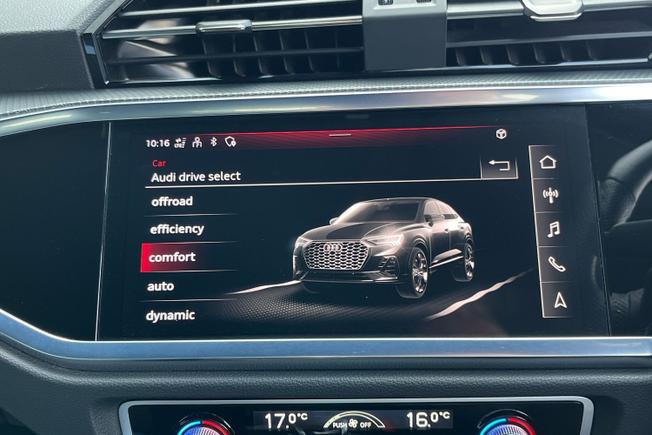 AUDI Q3 Photo 22