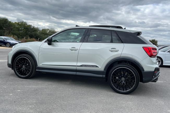 AUDI  SQ2 Photo 60