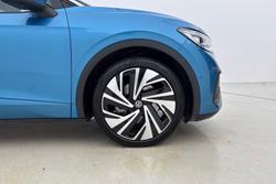 VOLKSWAGEN ID.5 Photo 5
