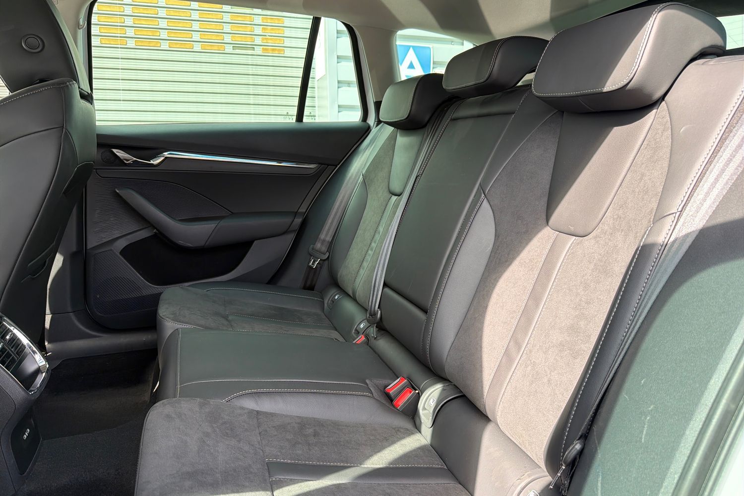 Skoda OCTAVIA Photo 19