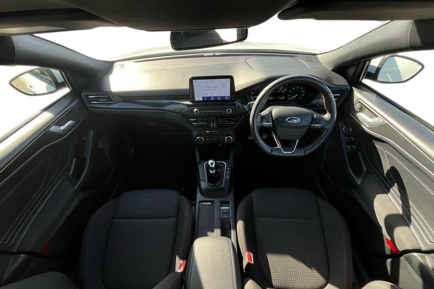Ford FOCUS Photo 9
