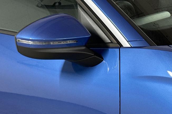 Volkswagen T-Roc Photo 20