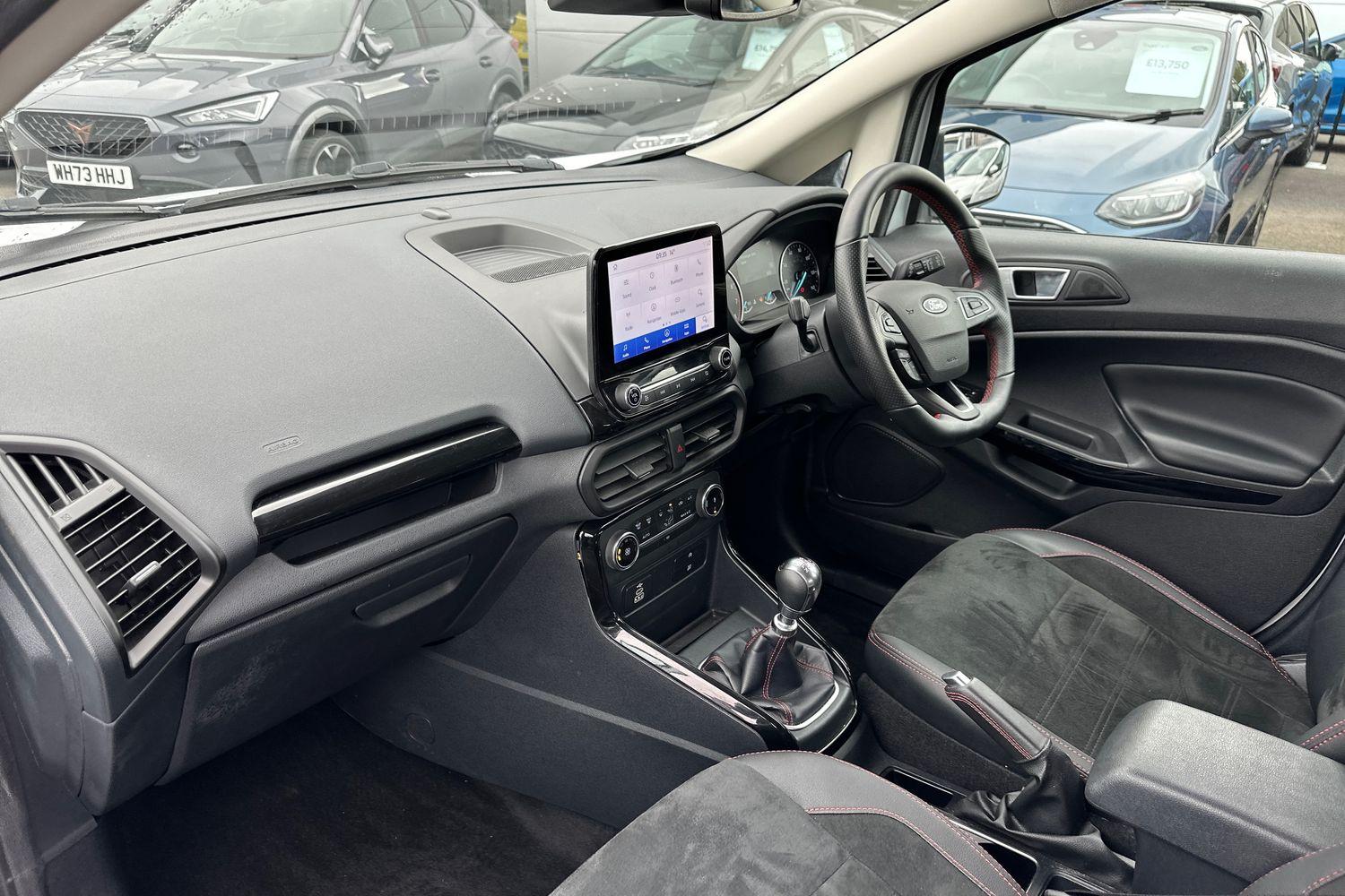 Ford ECOSPORT Photo 17