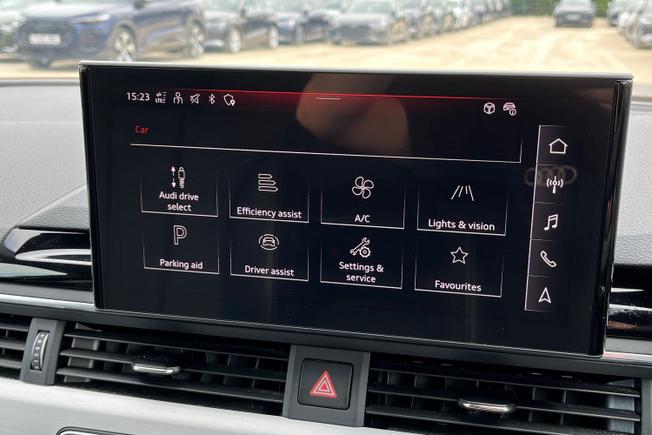 AUDI A4 Avant Photo 32