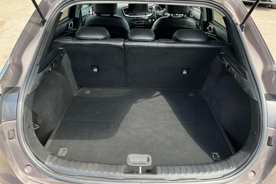 Kia XCEED Photo autoimg-6185de11c5b035a7147d6e74ac1d20939f8357f8.jpg