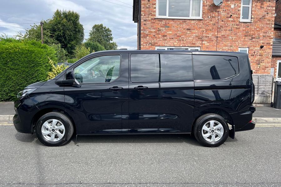Ford TRANSIT CUSTOM Photo autoimg-61877a35964b16402d4f0ab15fd551376a3c7b3e.jpg