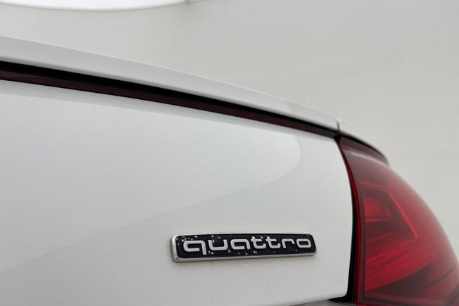 Audi TT Photo 23